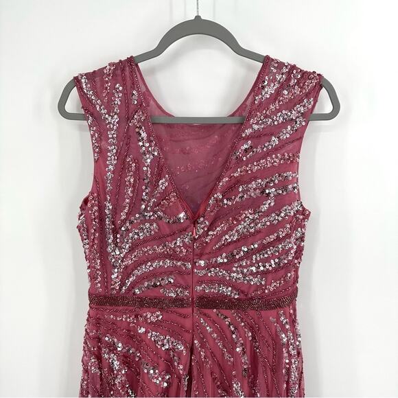 Mac Duggal Cap Sleeve Embellished Evening Gown in plum Size 8 - Picture 12 of 16